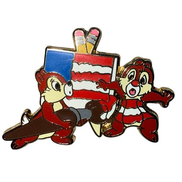 2008 Disney Deluxe Starter Pin Americana Flag Chip 'n' Dale Painting Stripes - Picture 1 of 2